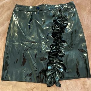 🖤 Sexy Patent Leather mini skirt size small 🖤